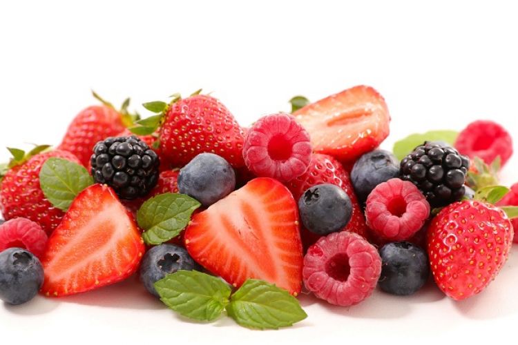 Retailers report steady year-round berry sales